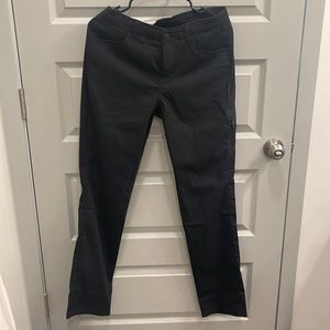 Black Under Armor Enduro Pants. Size 8